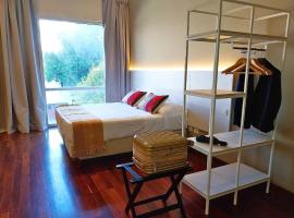Roomie Salta by DOT Suites, hotel poblíž Letiště El Aybal - SLA, Salta