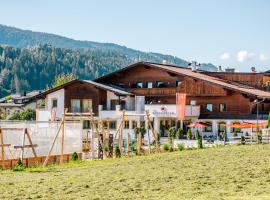 Das Hopfgarten Familotel Tirol, hotel u gradu 'Hopfgarten im Brixental'