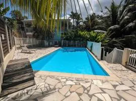 Tikoule t2 avec piscine Trois Ilets