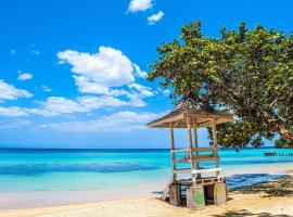 Sun Haven Villa in Discovery Bay, St. Ann, majake sihtkohas Discovery Bay