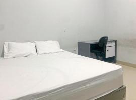 RedDoorz @ Jalan Ryacudu Korpri Lampung, хотел в Kedaton