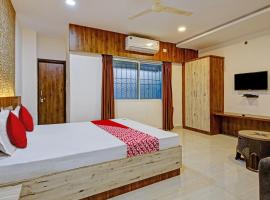 OYO Flagship Hotel Ashoka Grand: Gulbarga şehrinde bir otel