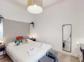 New Japan Trastevere Apartment