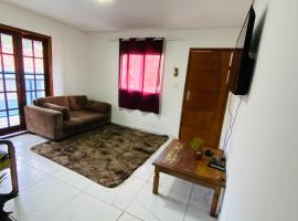 Residencial Thaís Fernandes Ap201 acomoda de 1 até 9 pessoas, hotel in Ouro Preto