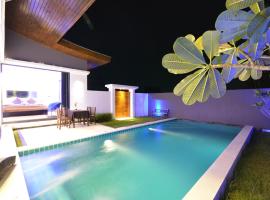 Rocking Chair Pool Villa ค็อทเทจในหาดเฉวง