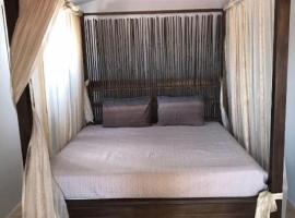 *Ana Maria*Hostel/rooms&bunk bed，波德戈里察的青年旅館