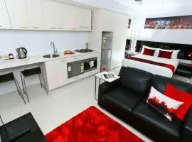 Central CBD Studio, Balcony, Pool, Gym, Sauna