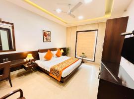 Hotel Lavish Inn Rajouri Garden Couple Friendly, New Delhi, ξενοδοχείο σε West Delhi, Νέο Δελχί