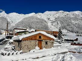 ArlBerglife Ferienresort, hotell sihtkohas Pettneu am Arlberg