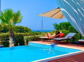 Sea Breeze Villa at Sani, hotel with jacuzzis in Sani Beach