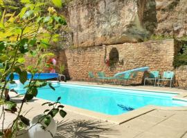 Nature et Charme*Piscine*Beynac, hotel en Beynac-et-Cazenac