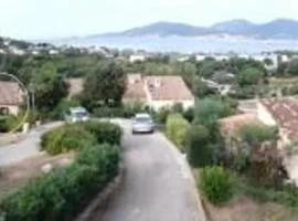 Maison charmante à Porticcio avec vue sur la mer et piscine