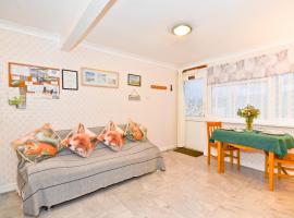 155 Sandown Bay Holiday Park, koliba u gradu Sandown