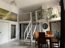 Amazing Art Loft / City Centrum/ Free Parking