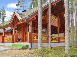 Holiday Home Villa käpytikka by Interhome, rumah kotej di Ylämylly