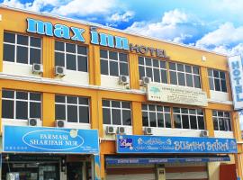 Max Inn Hotel, B&B in Parit Raja