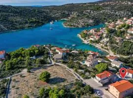 Two-Bedroom Apartment In Sevid