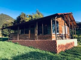 Refugio Aventura, espectacular cabaña en las montañas de Tabio, Cundinamarca, hotell i Tabio
