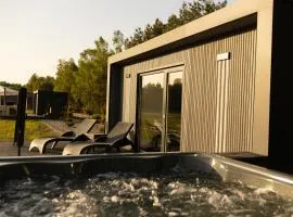 Uroczy mały domek z jacuzzi