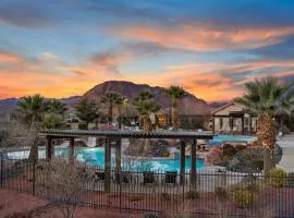 33| Poolside Retreat in St George with 3 Deck Views