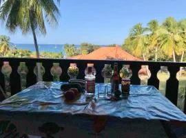 CASE COCO a SAINTE ANNE avec wifi vue mer