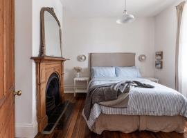 Galvin Town Cottage, convenient to CBD, hotel sa Kings Park
