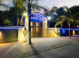 Luxury in Hartbeespoort, Schoemansville