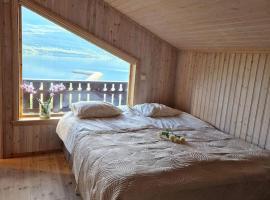 Koselig overnattingssted med fjordutsikt