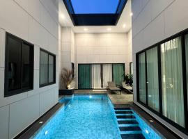 Chill Chill Pool Villa Pattaya, hotel u gradu 'Nong Prue'