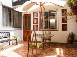 Hostal EntreOrientes, guest house in Viña del Mar