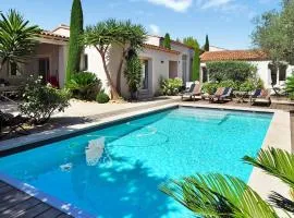 Cozy Home In Paradou Centre With Heated Swimming Pool