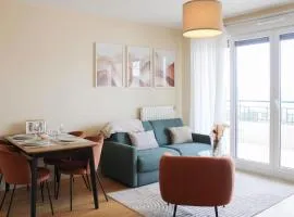 Bright apartment in ParisStade De France