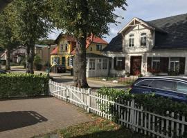 Holiday apartment in Otseebad Wustrow, ξενοδοχείο σε Wustrow