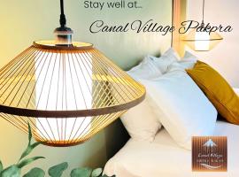 ํํ๋ฃฝ์ ์์นํ ํธํ
Canal Village Pakpra Phatthalung