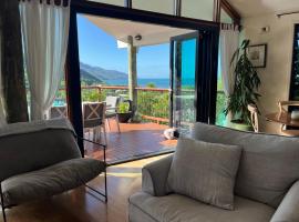 The Cowrie Shell, Hydeaway Bay, B&B in Hideaway Bay