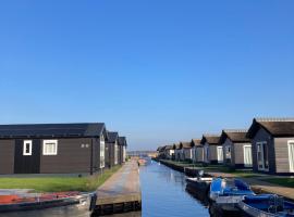 Waterpark Giethoorn: Giethoorn'da bir otel