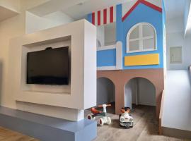 逗點親子民宿, hotel con hidromasaje en Yuli