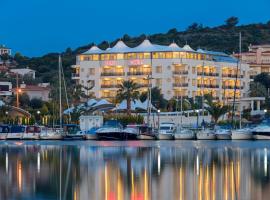 Sisus Marina Hotel, hotel with jacuzzis in Cesme