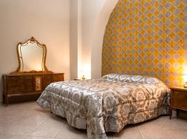 Casa Luca - Siti storici e ottima cucina locale, hotel v destinaci Trinitapoli