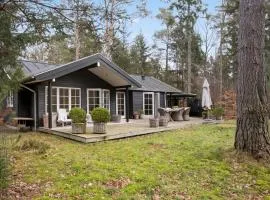 3 Bedroom Amazing Home In Frederiksvrk