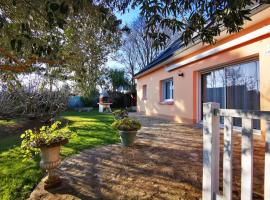 Kerlean, plage des Sables Blancs à 700m!, hôtel à Concarneau