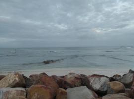 Guest Suite 1 at Rustic Dune, departamento en Jeffreys Bay