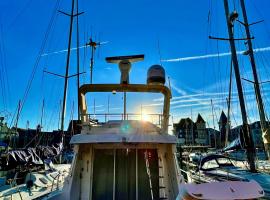 YACHT DEAUVILLE, accommodation in Deauville
