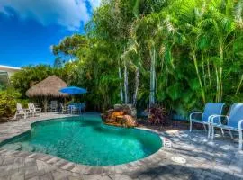 Steps to the Beach, Modern Beach Bungalow