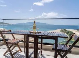 Beachfront Apartments- Horizon Residence