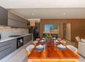 Viva o Luxo na Melhor Praia da Bahia! Pé na Areia!