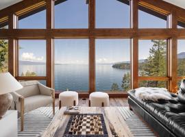 Modern Mountain Lake House, hotelli kohteessa Polson