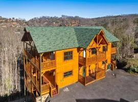 Full Equipped Cabin with a Pool and Game Room Smokies Views