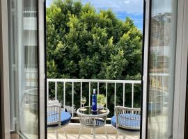 VISTA PLAZA - Exceptional Location