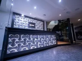 MA Airport Hotel